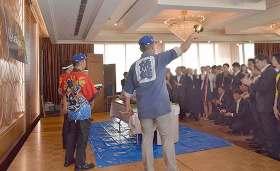 マグロ解体ショー